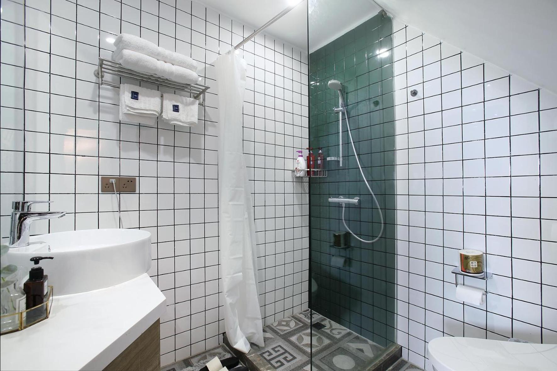 Shanghai Downtown Hills Boutique Guesthouse - Near Metro Line 7, Exit 3, Changping Road Rum bild