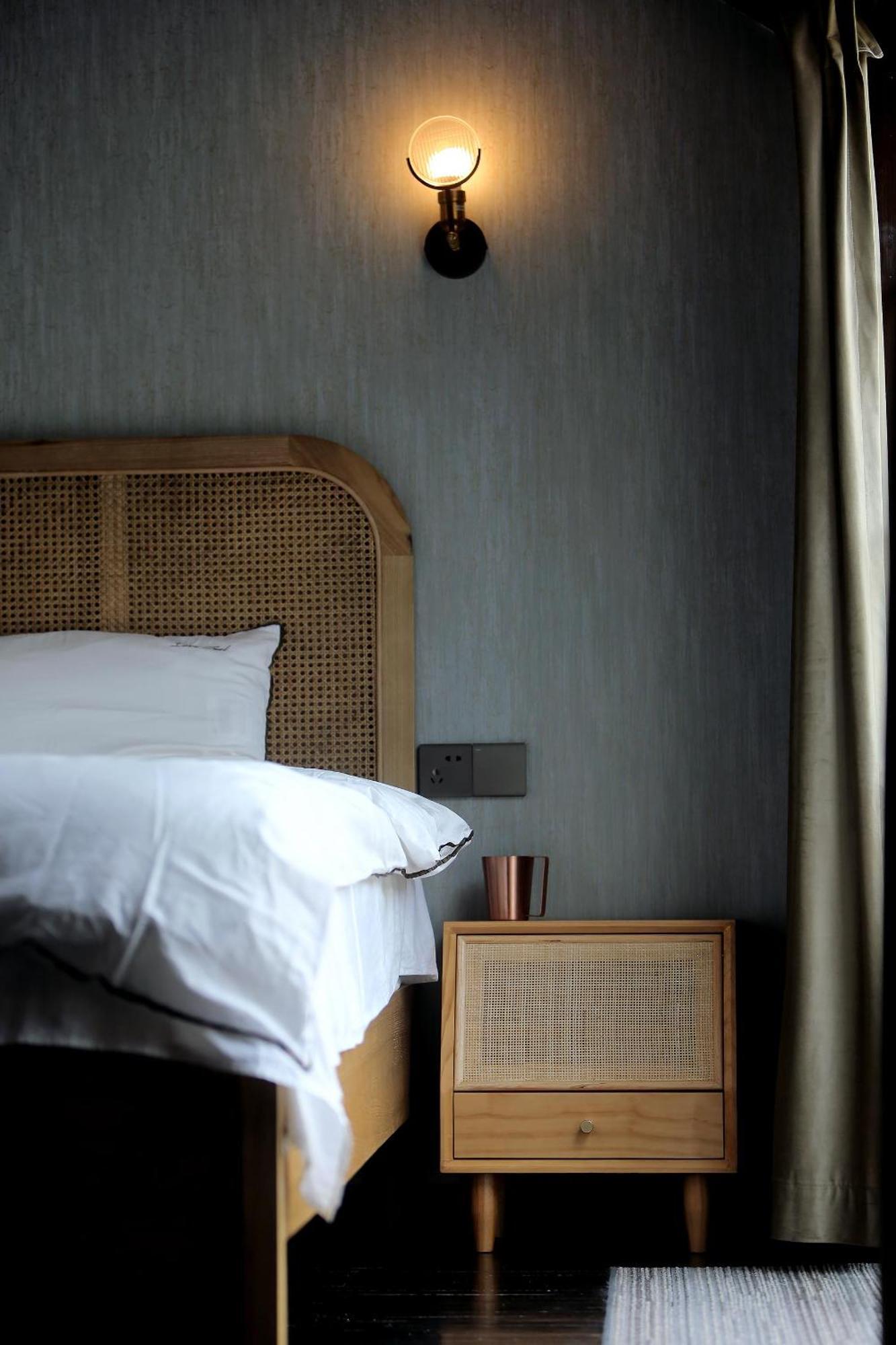 Shanghai Downtown Hills Boutique Guesthouse - Near Metro Line 7, Exit 3, Changping Road Rum bild