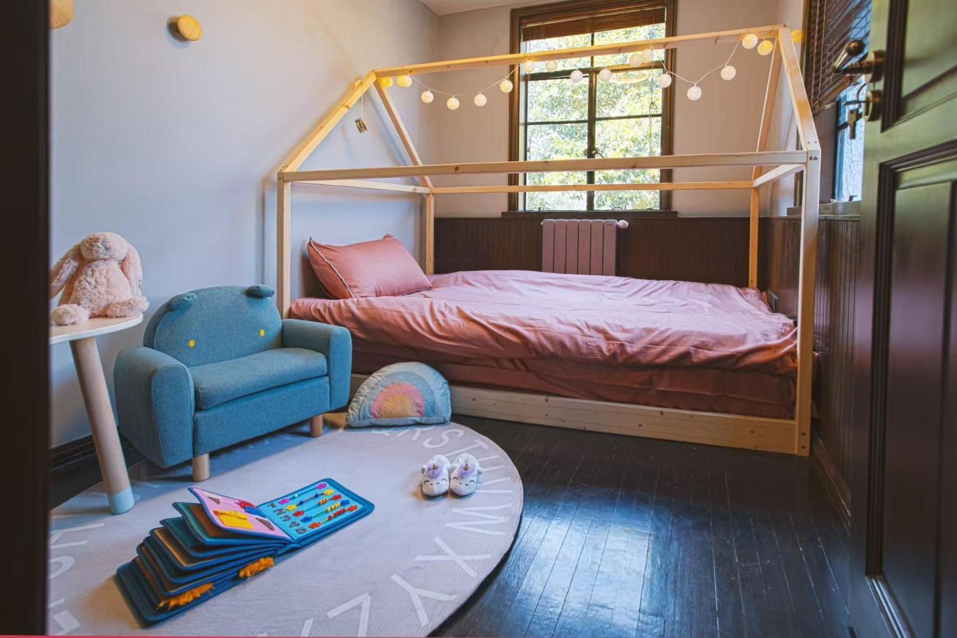 Shanghai Downtown Hills Boutique Guesthouse - Near Metro Line 7, Exit 3, Changping Road Exteriör bild