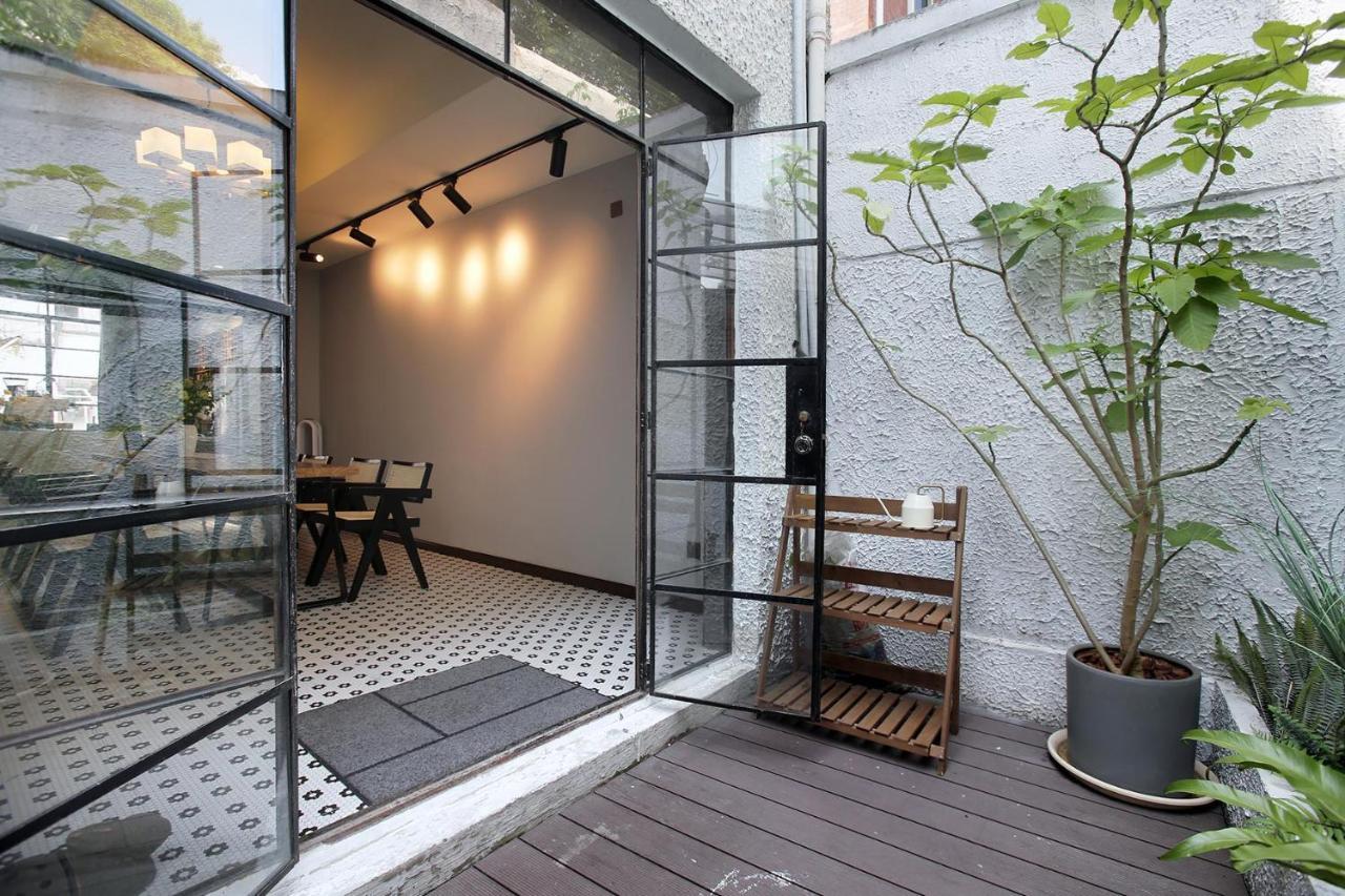Shanghai Downtown Hills Boutique Guesthouse - Near Metro Line 7, Exit 3, Changping Road Exteriör bild